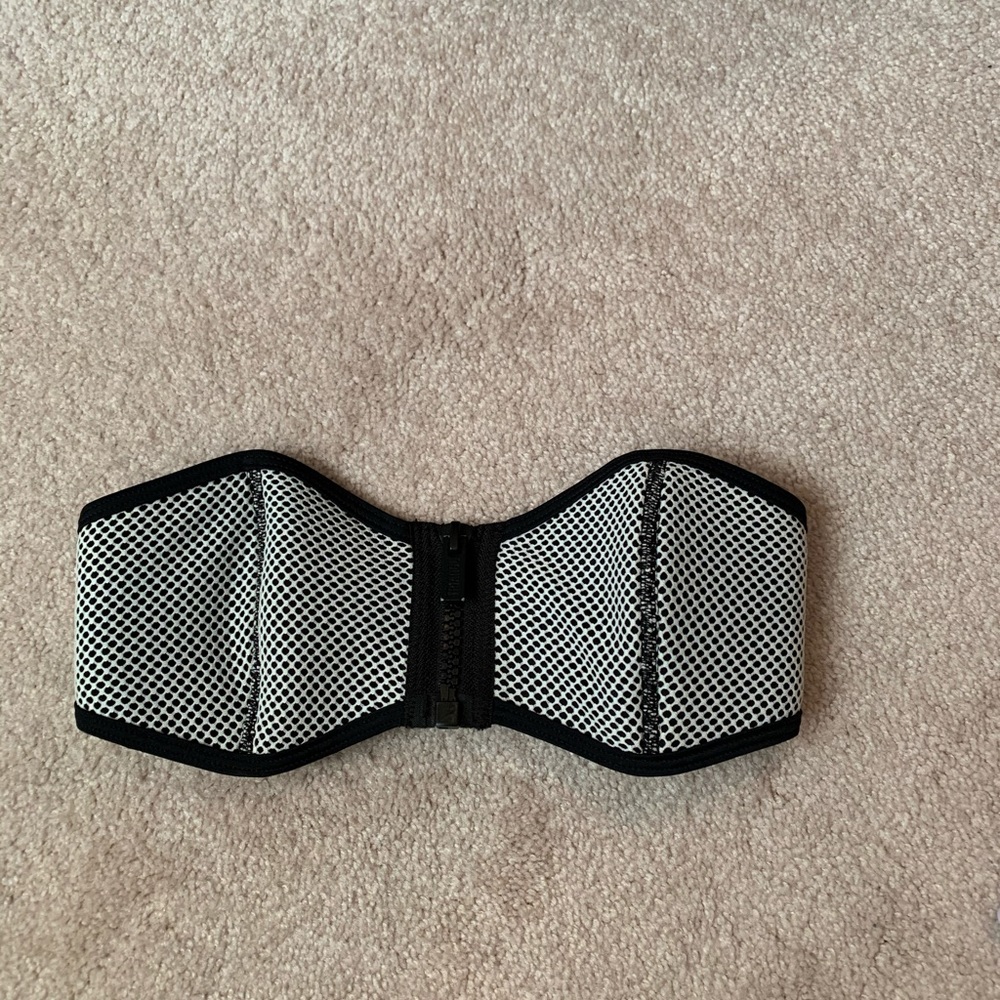 Triangl bathing suit top